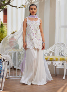 FARAH TALIB AZIZ | TARA LUXE II '25 Pakistani designer suits is available @lebaasonline. We have various Pakistani Bridal dresses online available in brands such as Mari B, Imrozia, Suffuse pret 2025 is best for evening/party wear. Get express shipping in UK, USA, France, Belgium from Lebaasonline in Pakistani SALE