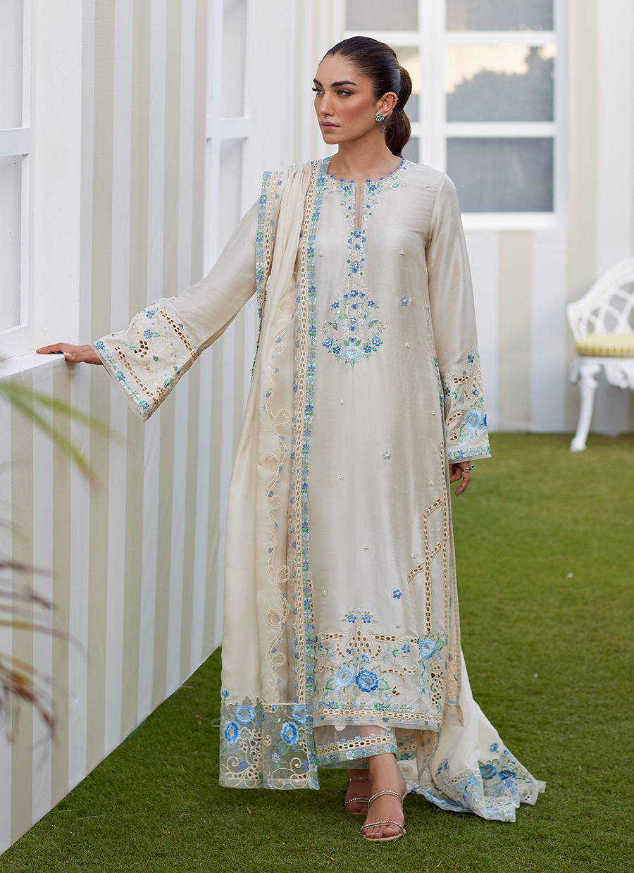 FARAH TALIB AZIZ | TARA LUXE II '25 Pakistani designer suits is available @lebaasonline. We have various Pakistani Bridal dresses online available in brands such as Mari B, Imrozia, Suffuse pret 2025 is best for evening/party wear. Get express shipping in UK, USA, France, Belgium from Lebaasonline in Pakistani SALE