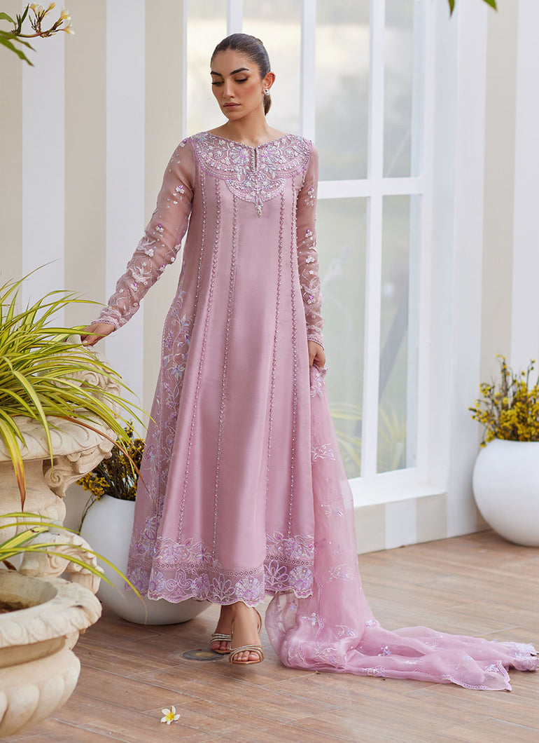 FARAH TALIB AZIZ | TARA LUXE II '25 Pakistani designer suits is available @lebaasonline. We have various Pakistani Bridal dresses online available in brands such as Mari B, Imrozia, Suffuse pret 2025 is best for evening/party wear. Get express shipping in UK, USA, France, Belgium from Lebaasonline in Pakistani SALE