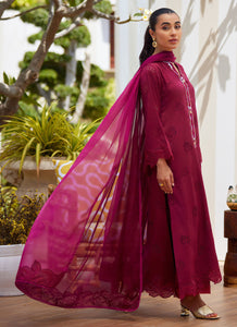 FARAH TALIB AZIZ | TARA LUXE II '25 Pakistani designer suits is available @lebaasonline. We have various Pakistani Bridal dresses online available in brands such as Mari B, Imrozia, Suffuse pret 2025 is best for evening/party wear. Get express shipping in UK, USA, France, Belgium from Lebaasonline in Pakistani SALE
