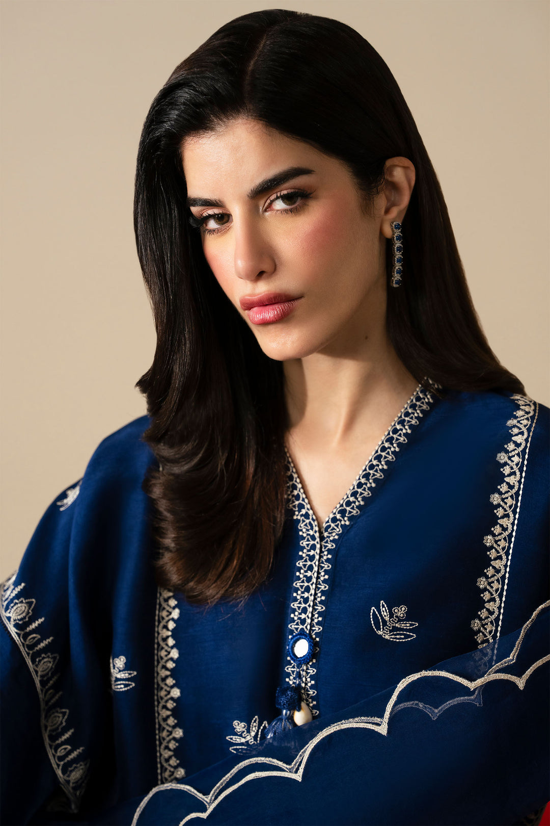 Buy ZAHA | SERAE SILK '25 Online Pakistani designer dresses at Great Price! Available For Next Day Delivery in UK, France & Germany. Zaha dresses created by Khadija Shah from Pakistan & for SALE in the UK, USA, Manchester & London. Book now ready to wear & unstitched at Lebaasonline.