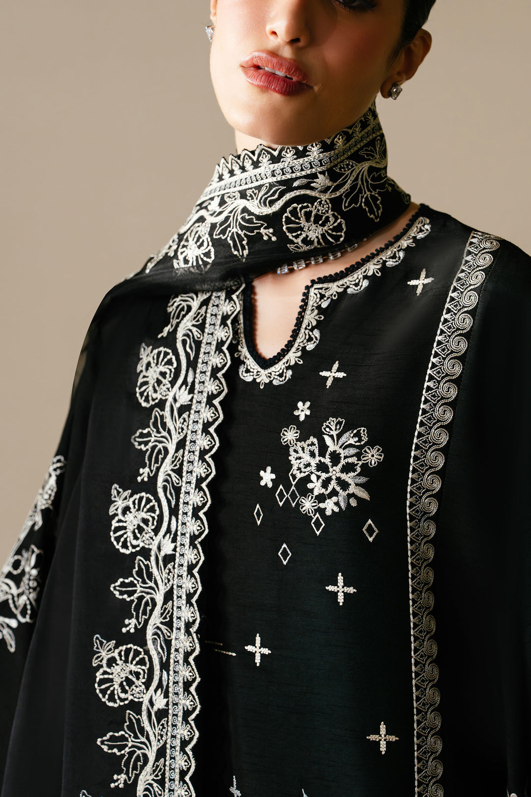 Buy ZAHA | SERAE SILK '25 Online Pakistani designer dresses at Great Price! Available For Next Day Delivery in UK, France & Germany. Zaha dresses created by Khadija Shah from Pakistan & for SALE in the UK, USA, Manchester & London. Book now ready to wear & unstitched at Lebaasonline.