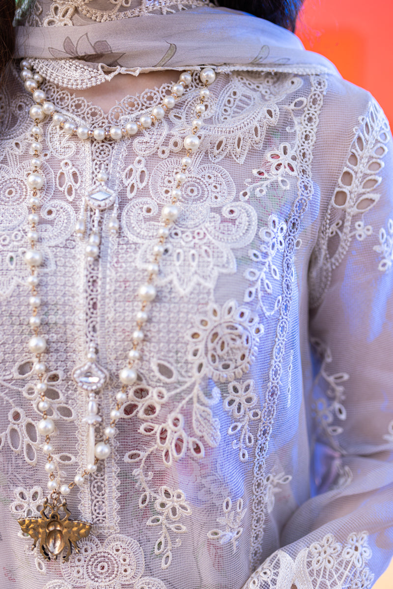 BUY NEW Qalamkar | '24 exclusive collection of QALAMKAR WEDDING LAWN COLLECTION 2024 from our website. We have various PAKISTANI DRESSES ONLINE IN UK, Qalamkar | Luxury Lawn Eid Edit'24. Get your unstitched or customized PAKISATNI BOUTIQUE IN UK, USA, FRACE , QATAR, DUBAI from Lebaasonline.
