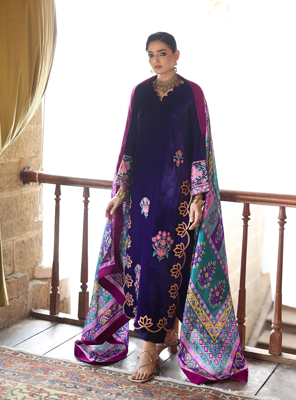 ZAINAB CHOTTANI VELURA VELVET EDIT '25 Velvet salwar kameez UK, Embroidered Collection at our Pakistani Designer Dresses Online Boutique. Pakistani Clothes Online UK- SALE, Zainab Chottani Wedding Suits, Luxury Lawn & Bridal Wear & Ready Made Suits for Pakistani Party Wear UK on Discount Price