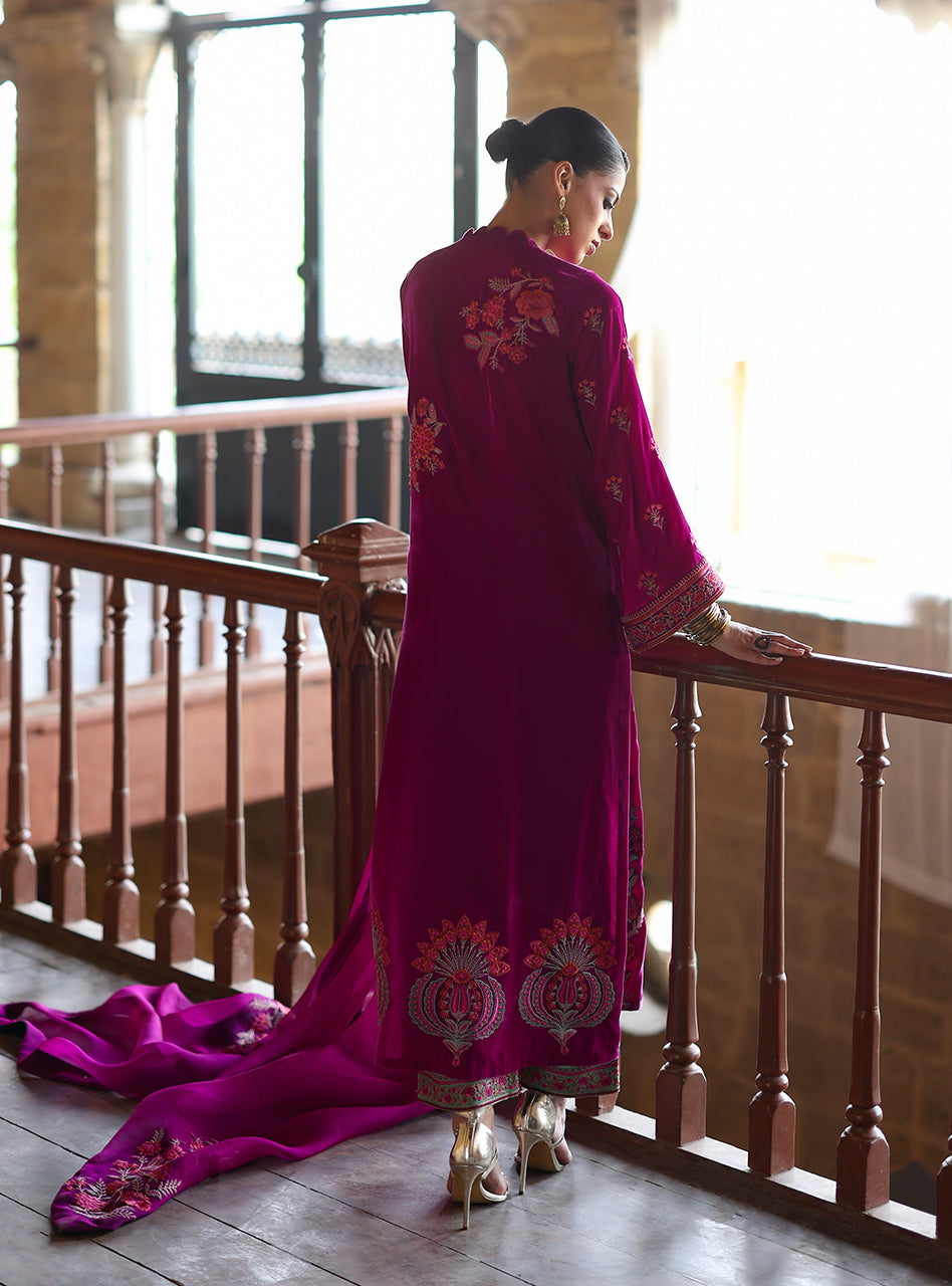 ZAINAB CHOTTANI VELURA VELVET EDIT '25 Velvet salwar kameez UK, Embroidered Collection at our Pakistani Designer Dresses Online Boutique. Pakistani Clothes Online UK- SALE, Zainab Chottani Wedding Suits, Luxury Lawn & Bridal Wear & Ready Made Suits for Pakistani Party Wear UK on Discount Price
