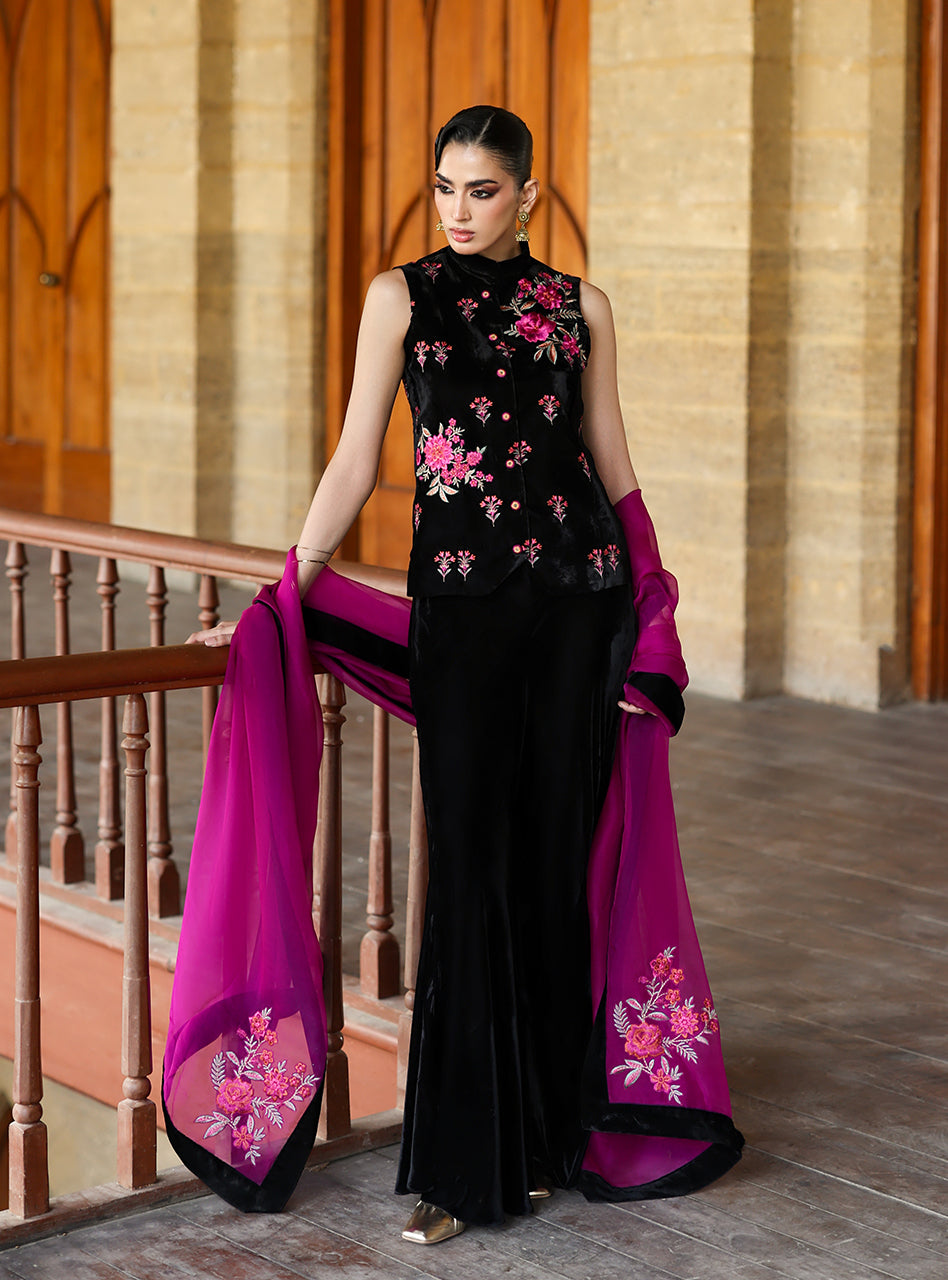 ZAINAB CHOTTANI VELURA VELVET EDIT '25 Velvet salwar kameez UK, Embroidered Collection at our Pakistani Designer Dresses Online Boutique. Pakistani Clothes Online UK- SALE, Zainab Chottani Wedding Suits, Luxury Lawn & Bridal Wear & Ready Made Suits for Pakistani Party Wear UK on Discount Price