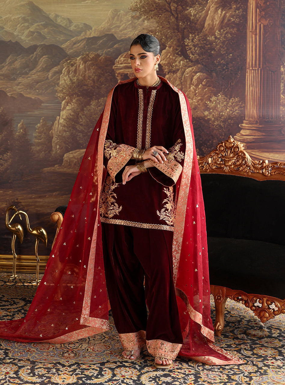 ZAINAB CHOTTANI VELURA VELVET EDIT '25 Velvet salwar kameez UK, Embroidered Collection at our Pakistani Designer Dresses Online Boutique. Pakistani Clothes Online UK- SALE, Zainab Chottani Wedding Suits, Luxury Lawn & Bridal Wear & Ready Made Suits for Pakistani Party Wear UK on Discount Price