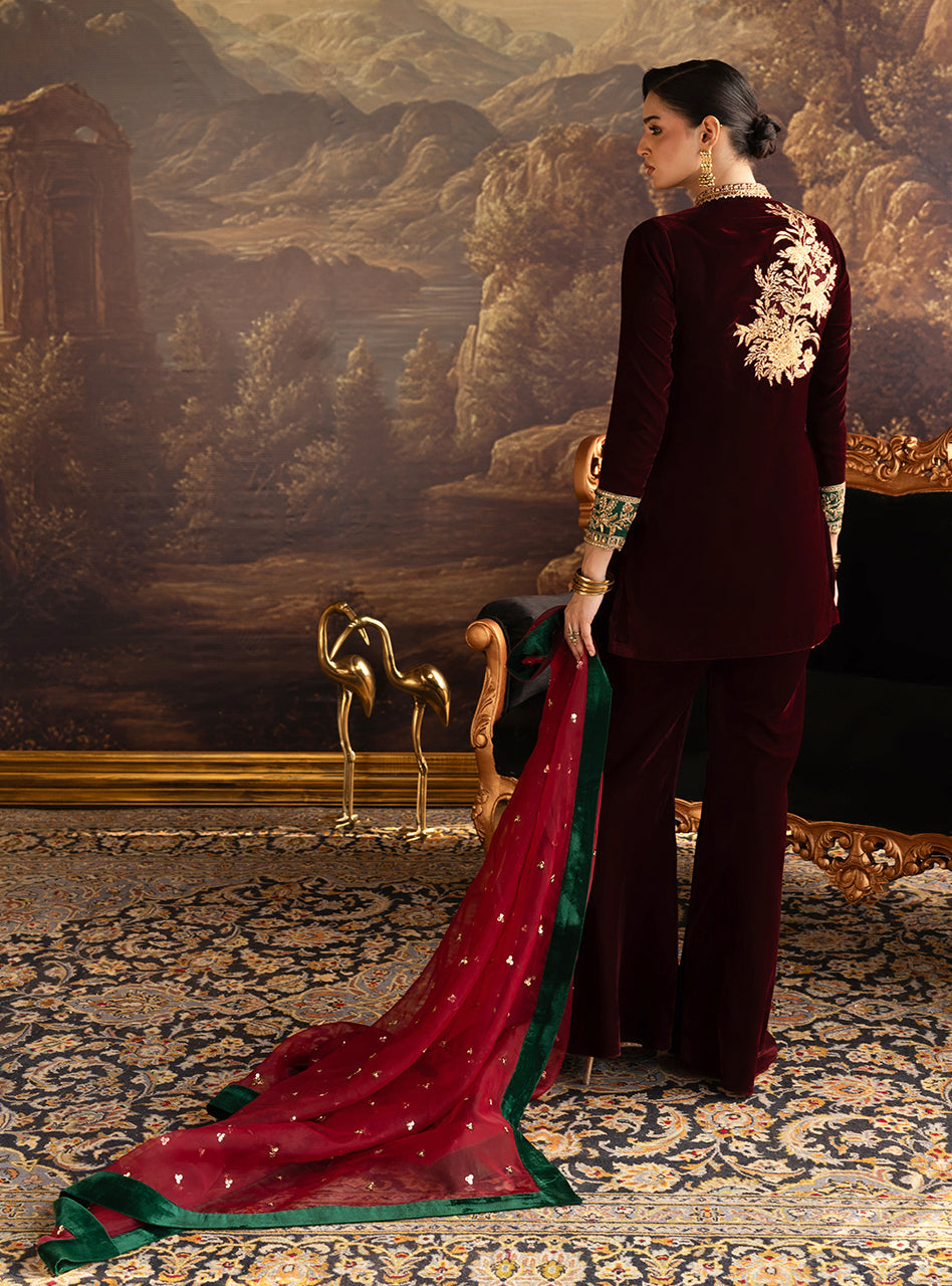 ZAINAB CHOTTANI VELURA VELVET EDIT '25 Velvet salwar kameez UK, Embroidered Collection at our Pakistani Designer Dresses Online Boutique. Pakistani Clothes Online UK- SALE, Zainab Chottani Wedding Suits, Luxury Lawn & Bridal Wear & Ready Made Suits for Pakistani Party Wear UK on Discount Price