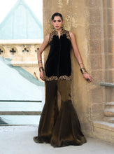 Load image into Gallery viewer, ZAINAB CHOTTANI VELURA VELVET EDIT &#39;25 Velvet salwar kameez UK, Embroidered Collection at our Pakistani Designer Dresses Online Boutique. Pakistani Clothes Online UK- SALE, Zainab Chottani Wedding Suits, Luxury Lawn &amp; Bridal Wear &amp; Ready Made Suits for Pakistani Party Wear UK on Discount Price