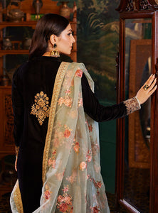 ZAINAB CHOTTANI VELVET COLLECTION '23 Velvet salwar kameez UK, Embroidered Collection at our Pakistani Designer Dresses Online Boutique. Pakistani Clothes Online UK- SALE, Zainab Chottani Wedding Suits, Luxury Lawn & Bridal Wear & Ready Made Suits for Pakistani Party Wear UK on Discount Price