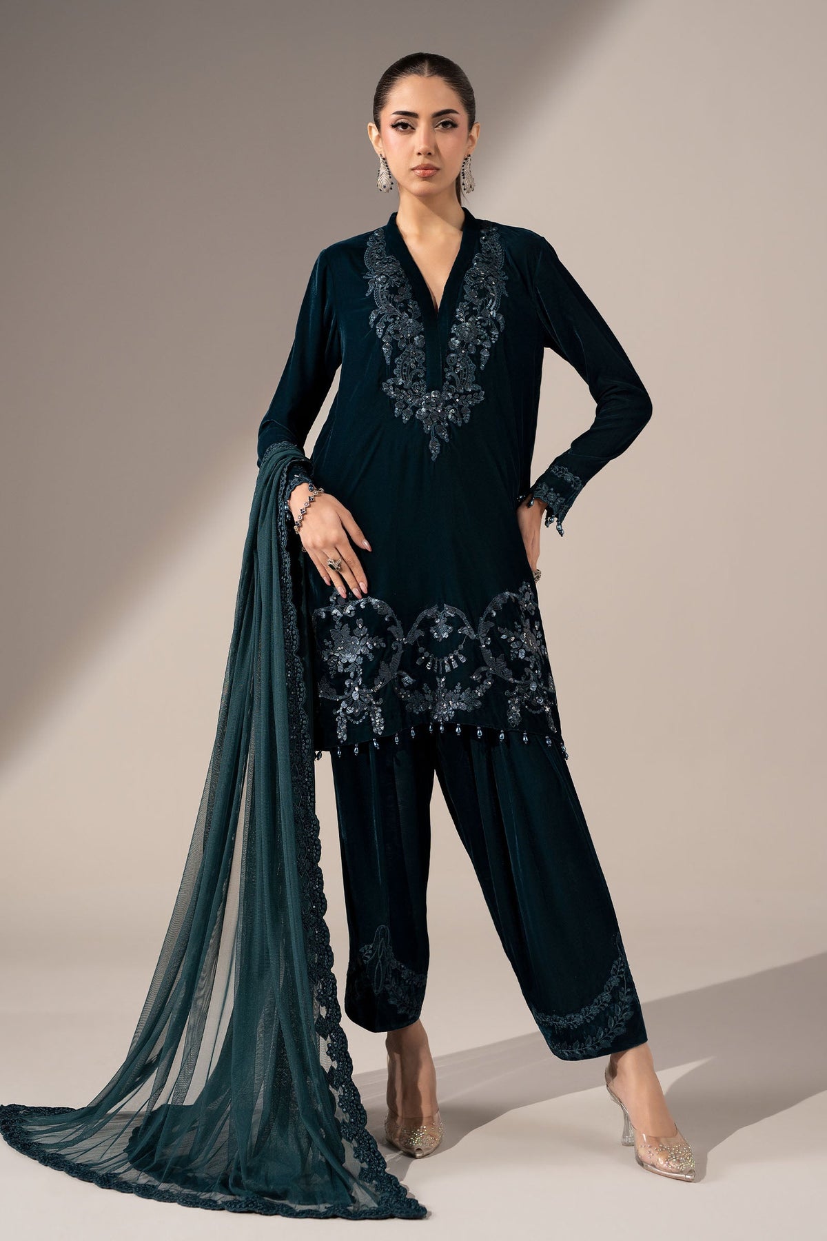 Maria B Winter Collection 2026 teal embroidered velvet 3 piece suit