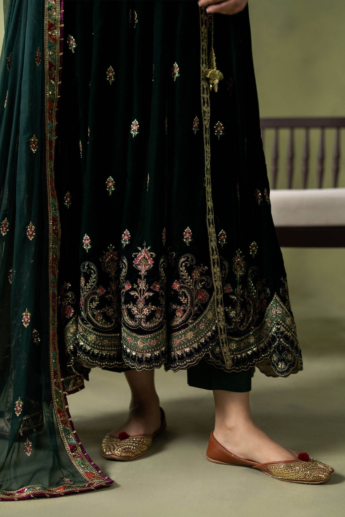 Maria B embroidered net dupatta with four sided border
