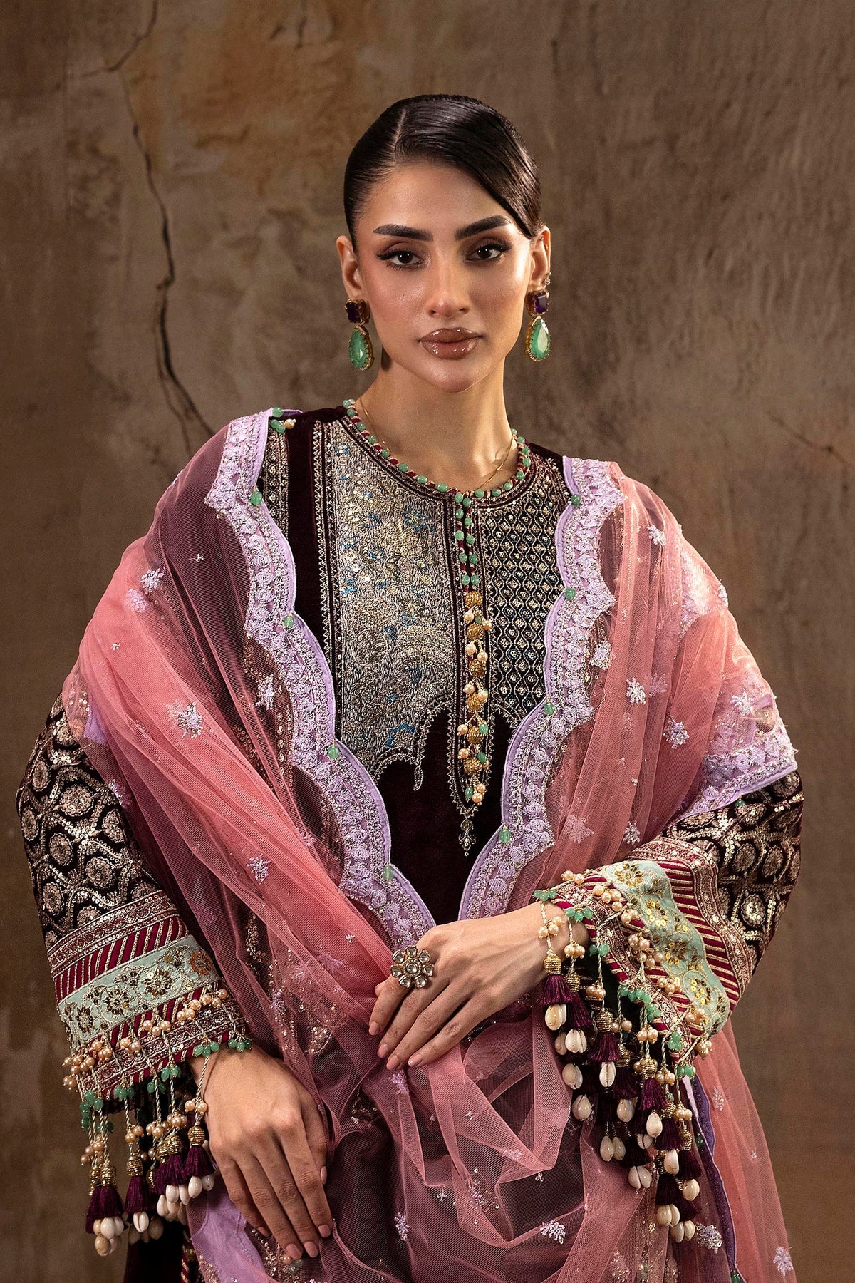 Sana Safinaz Winter Luxury 2026 unstitched 3 piece embroidered velvet suit with net dupatta