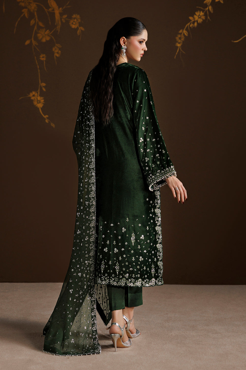 Baroque Collection'26 | EMBROIDERED VELVET UF-4545