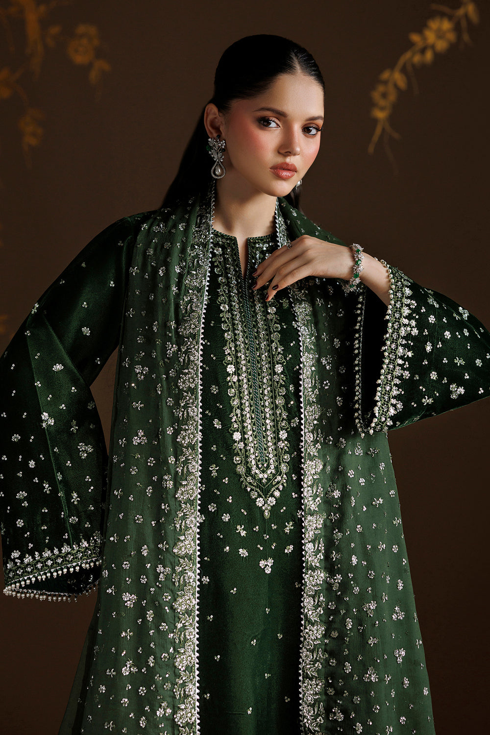 Baroque Collection'26 | EMBROIDERED VELVET UF-4545