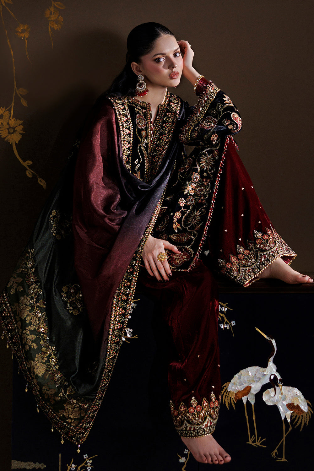 Baroque Collection'26 | EMBROIDERED VELVET UF-4547