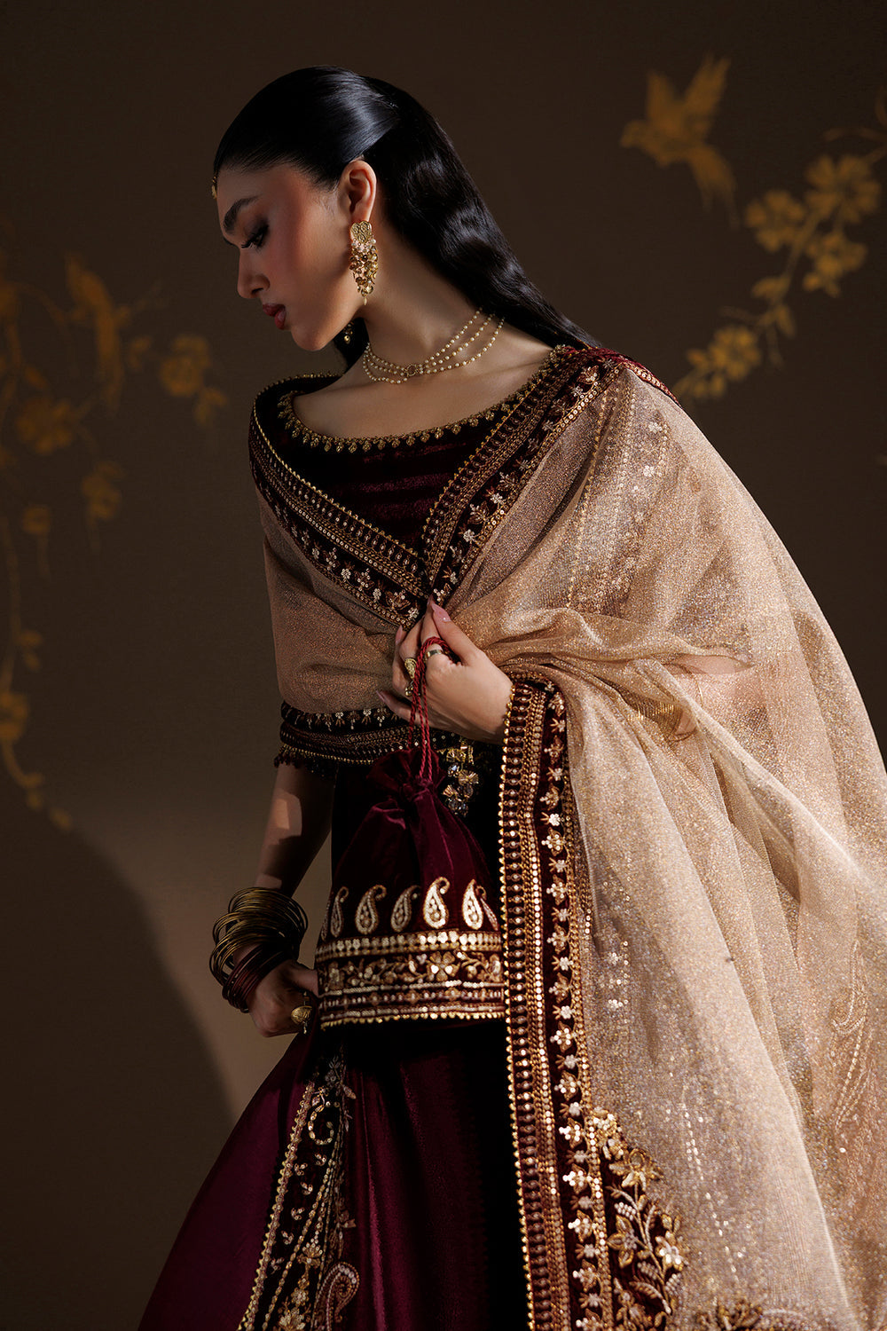 Baroque Collection'26 | EMBROIDERED VELVET UF-4548