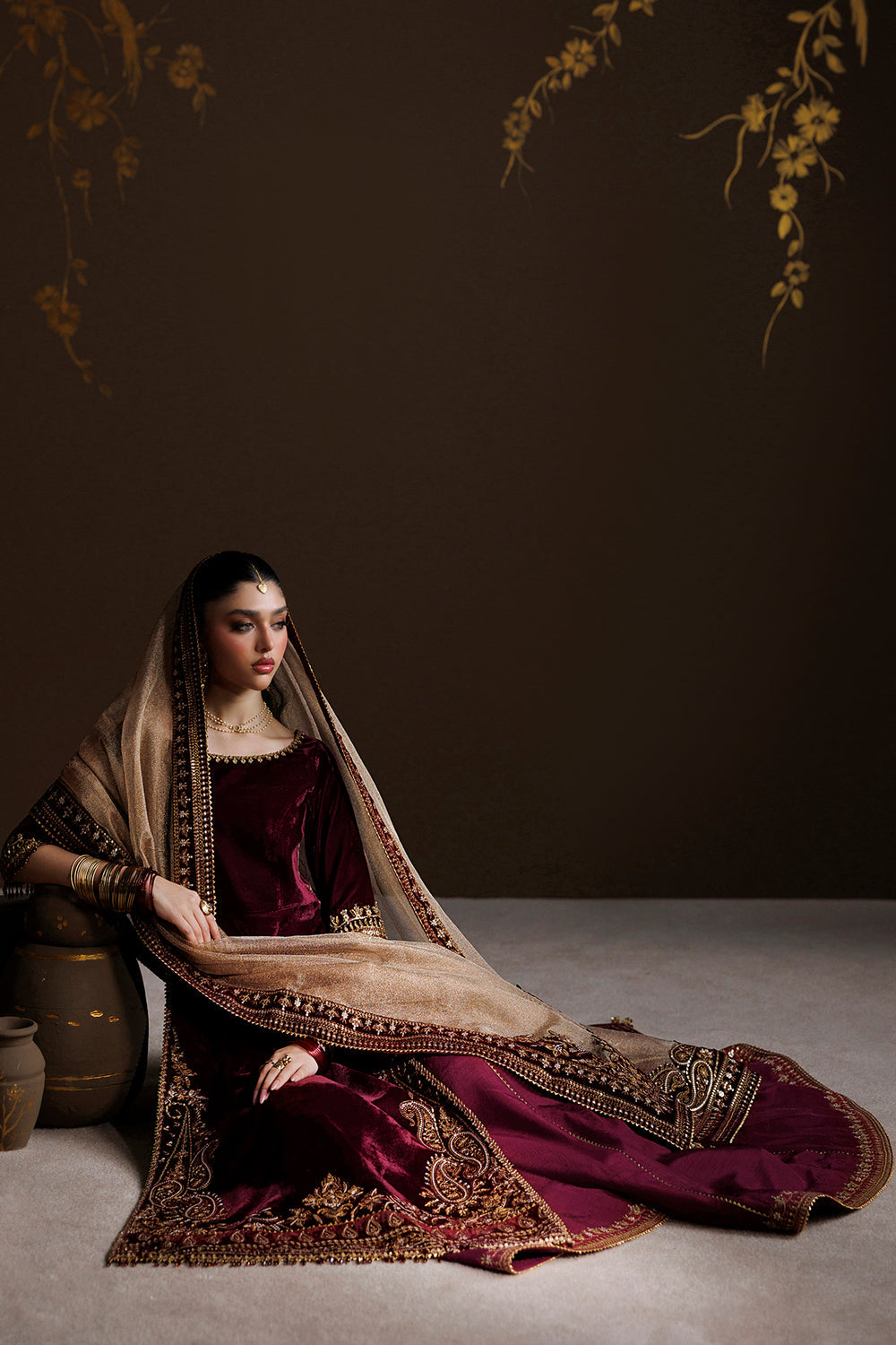 Baroque Collection'26 | EMBROIDERED VELVET UF-4548