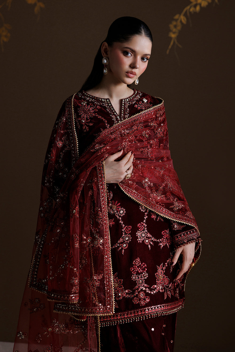 Baroque Collection'26 | EMBROIDERED VELVET UF-4550
