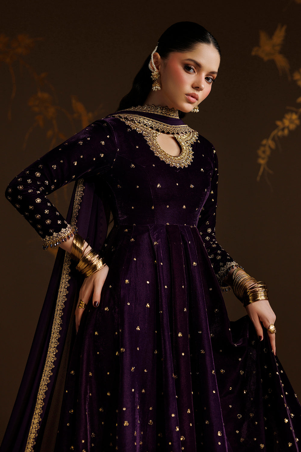 Baroque Collection'26 | EMBROIDERED VELVET UF-4628