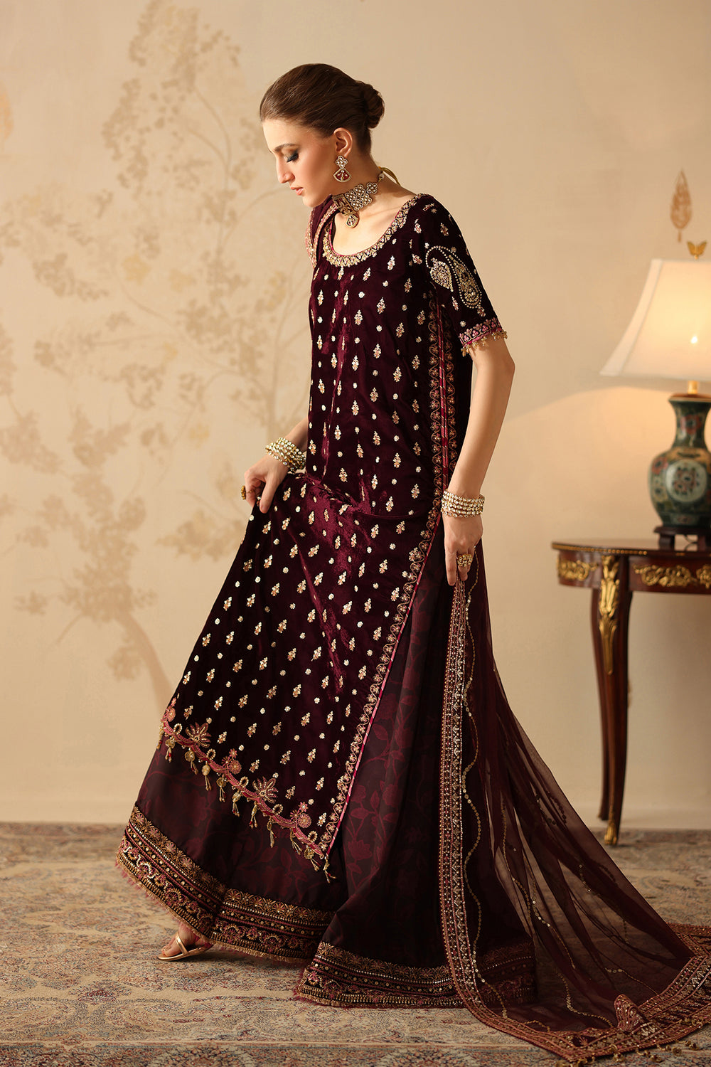 Baroque Collection'26 | EMBROIDERED VELVET UF-4313