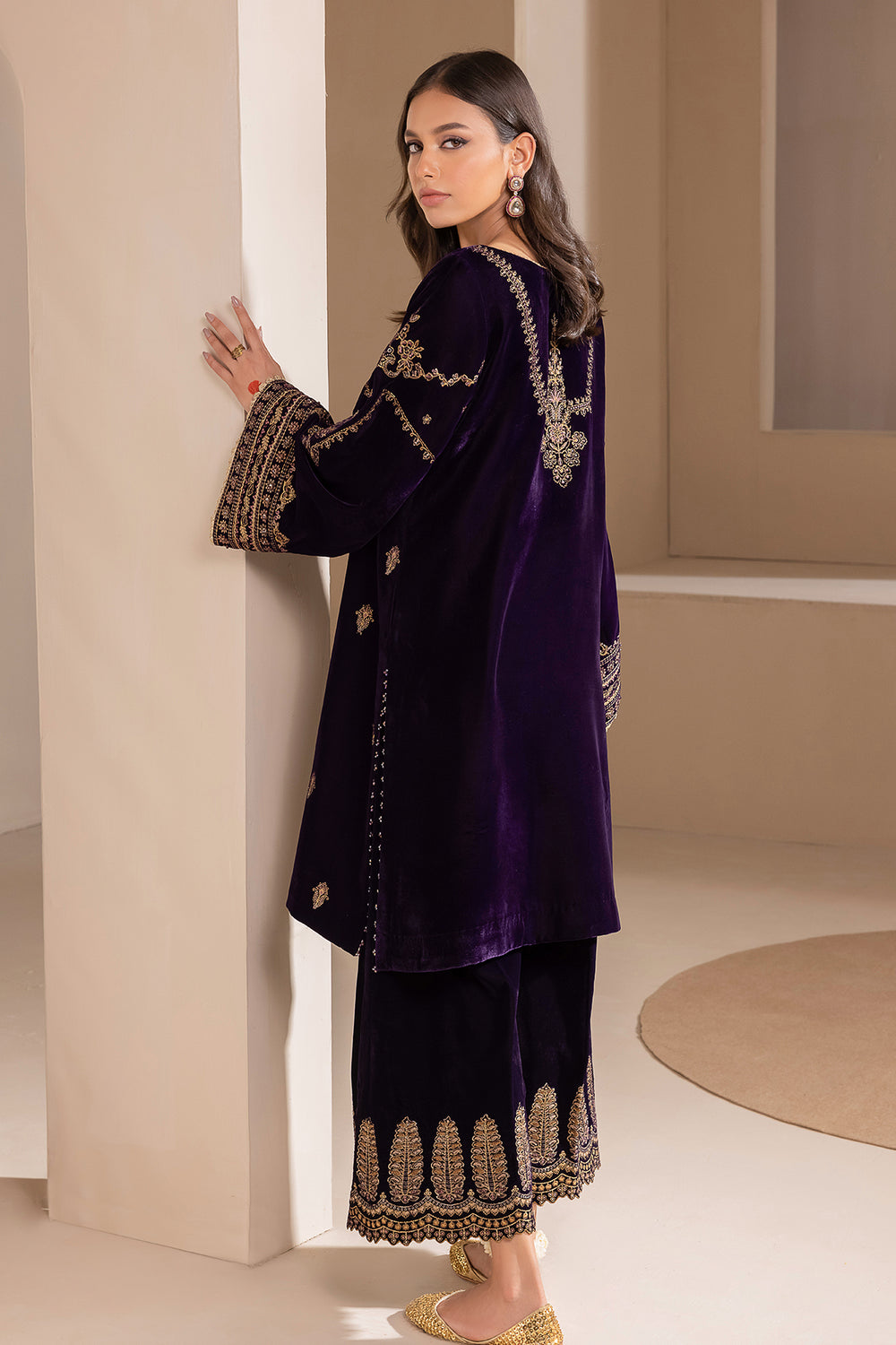 Baroque Collection'26 | EMBROIDERED VELVET UF-420