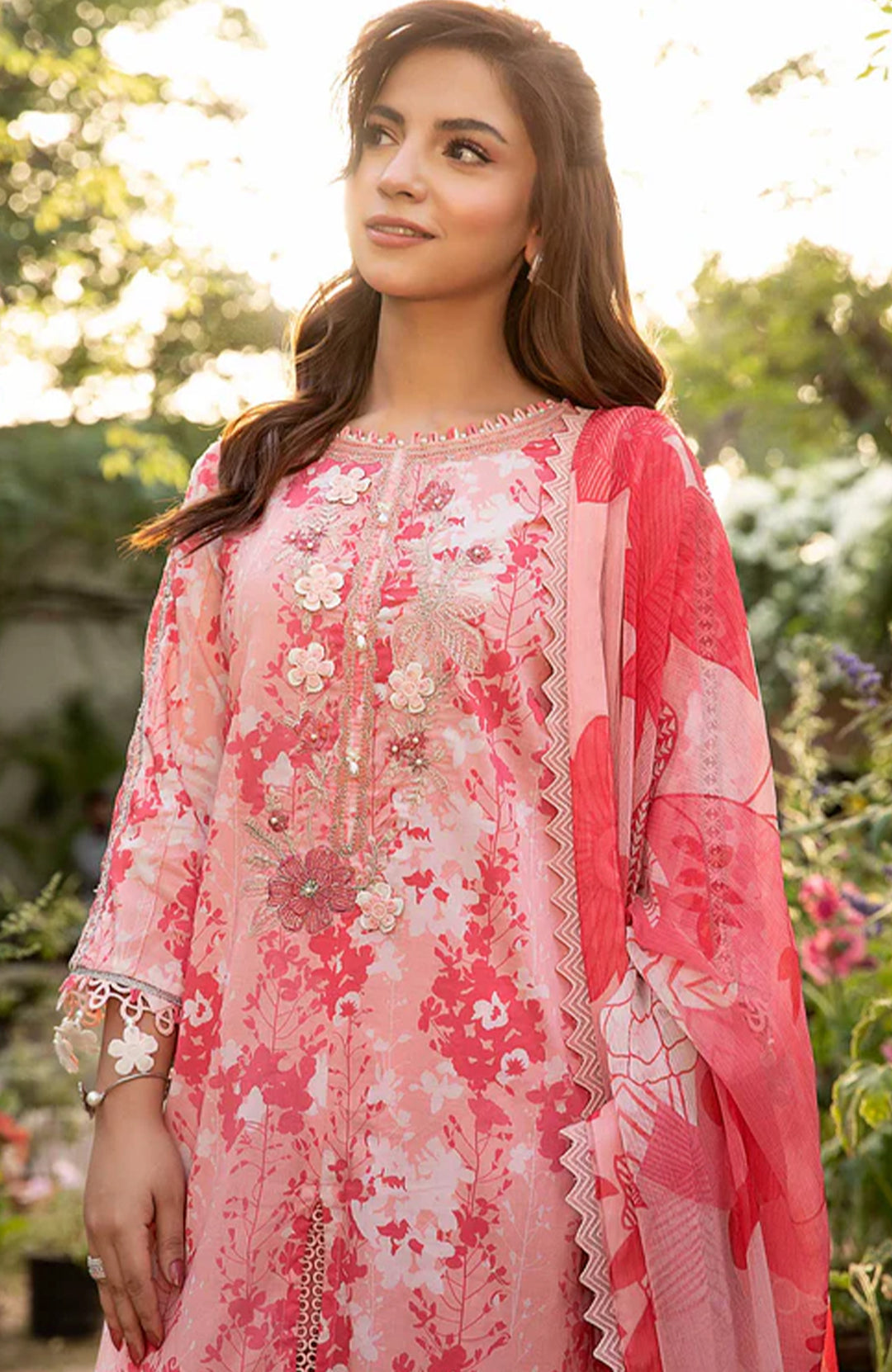 Shop the latest Mbasics Eid II collection of Maria B Eid 2025 Clothes Unstitched/ready 3 Piece Suits for Winter 2025 and also for Spring/Summer. Available for customisation at LebaasOnline. Maria B's latest lawn, digital print attire and MBROIDERED Pakistani Suits for Women in the UK, USA 