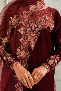 Baroque Embroidered Velvet Collection UF-747