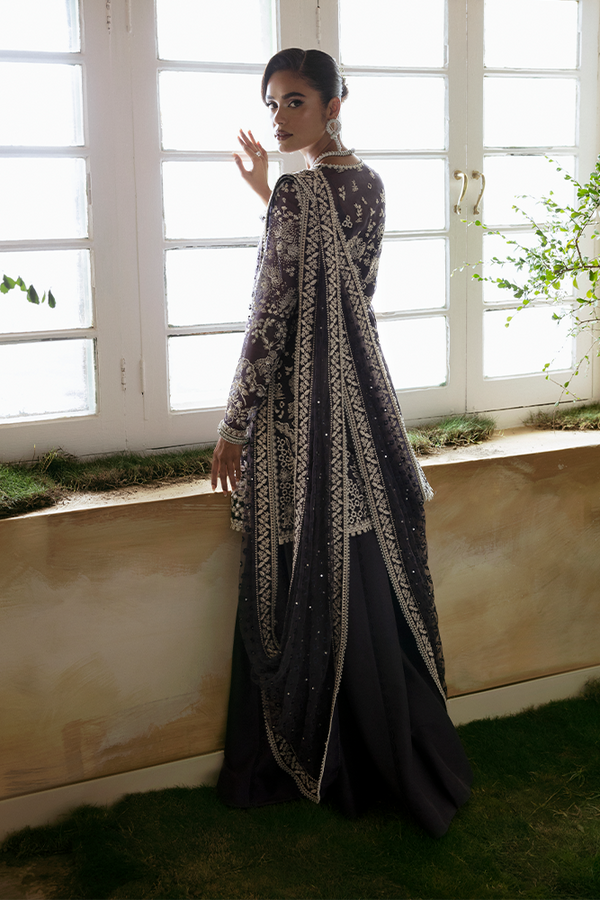 SUFFUSE | FREESHIA RTW '23 Suffuse by Sana Yasir Luxury Wedding Pakistani fashion brand with signature floral patterns, intricate aesthetics and glittering embellishments. Shop Now Suffuse Casual Pret, Suffuse Luxury Collection & Bridal Dresses 23 from www.lebaasonline.co.uk on discount price-SALE!