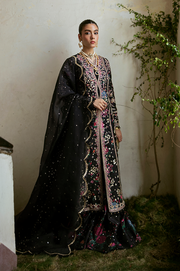 SUFFUSE | FREESHIA RTW '23 Suffuse by Sana Yasir Luxury Wedding Pakistani fashion brand with signature floral patterns, intricate aesthetics and glittering embellishments. Shop Now Suffuse Casual Pret, Suffuse Luxury Collection & Bridal Dresses 23 from www.lebaasonline.co.uk on discount price-SALE!