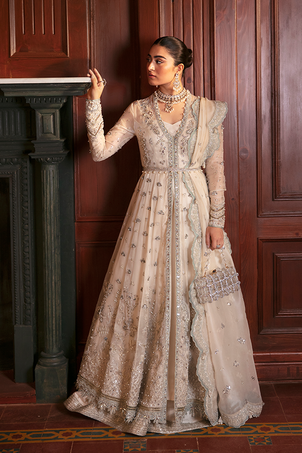 Buy Soraya PK | Lumene RTW '23 WEDDING COLLECTION 2023 from our website. We have various PAKISTANI DRESSES ONLINE IN UK, Soraya PK. Get your unstitched or customized PAKISATNI DRESSES IN UK, USA, FRACE , QATAR, DUBAI from Lebaasonline @SALE