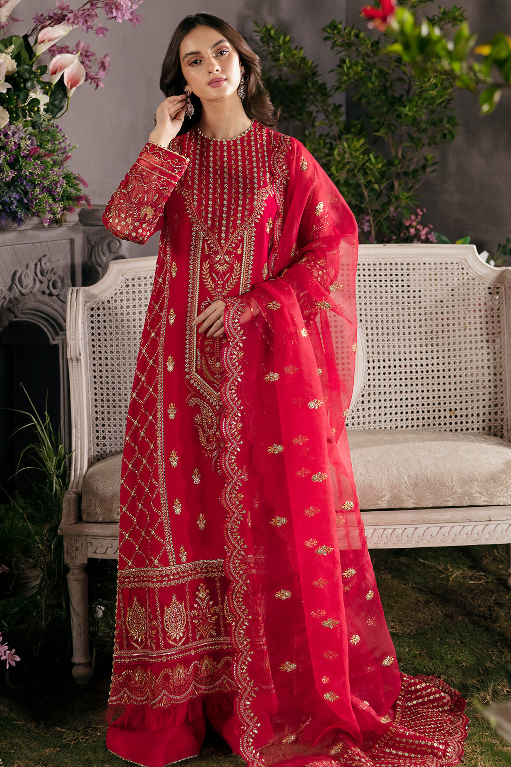 AFROZEH |  La Fuchsia Luxury Formals'23. This Pakistani Bridal dresses online in USA of Afrozeh La Fuchsia Collection is available our official website. We, the largest stockists of Afrozeh La Fuchsia Maria B Wedding dresses USA Get Wedding dress in USA UK, France from Lebaasonline.