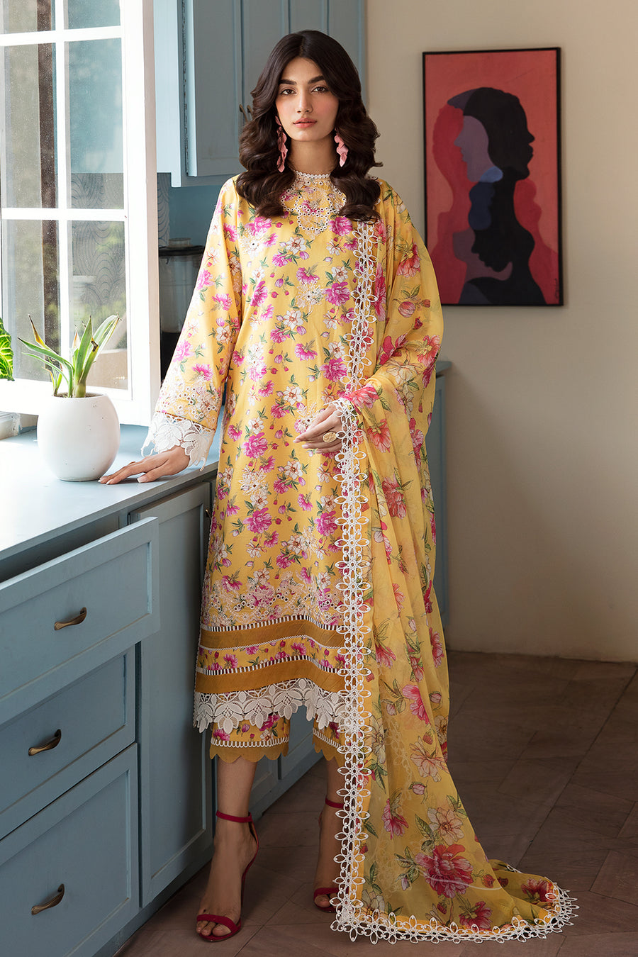 AFROZEH | PRINTKARI FORMALS PAKISTANI SUITS Luxury Collection. This Pakistani Bridal dresses online in USA of Afrozeh La Fuchsia Collection is available our official website. We, the largest stockists of Afrozeh La Fuchsia Maria B Wedding dresses USA Get Wedding dress in USA UK, UAE, France from Lebaasonline.