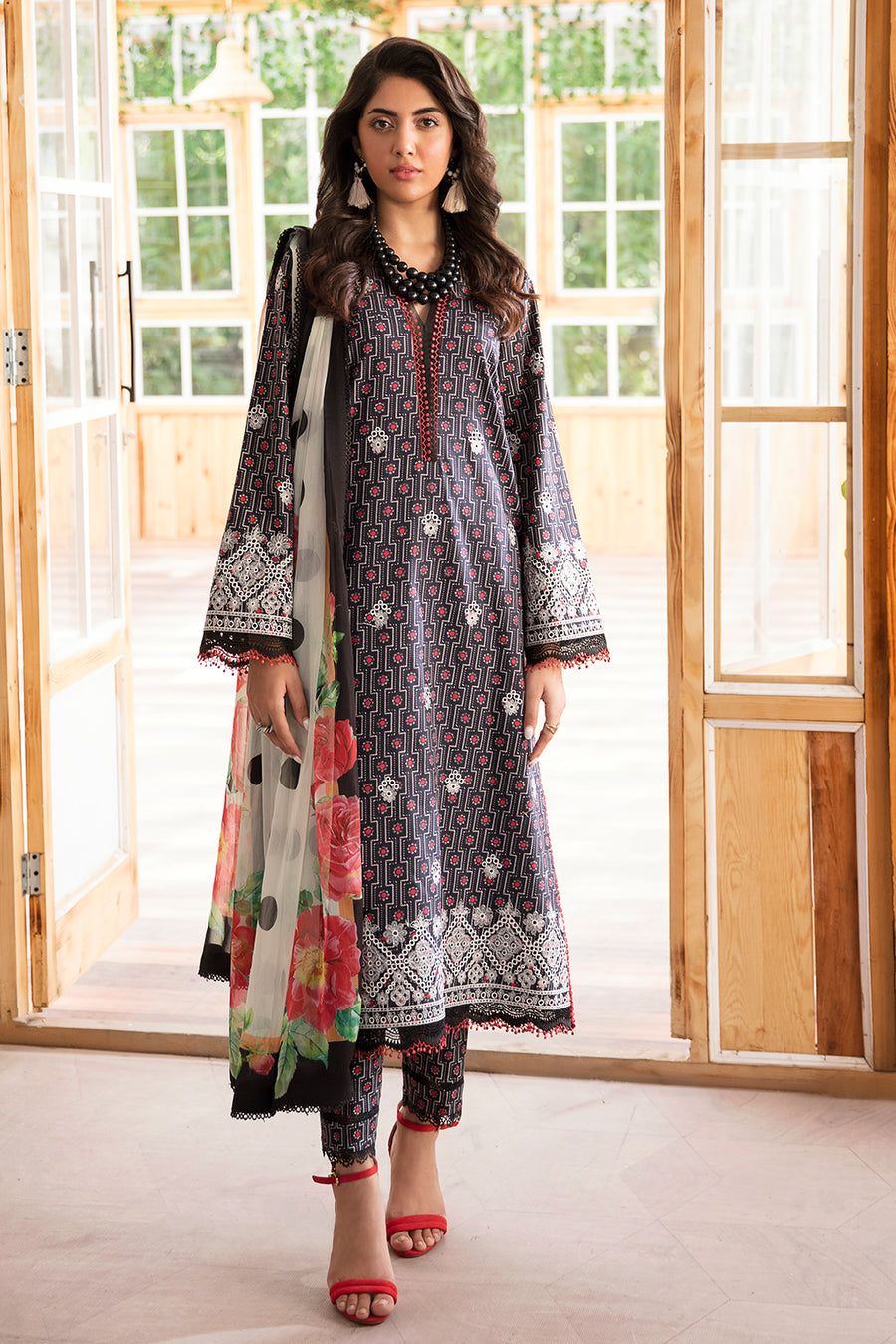 AFROZEH | PRINTKARI FORMALS PAKISTANI SUITS Luxury Collection. This Pakistani Bridal dresses online in USA of Afrozeh La Fuchsia Collection is available our official website. We, the largest stockists of Afrozeh La Fuchsia Maria B Wedding dresses USA Get Wedding dress in USA UK, UAE, France from Lebaasonline.
