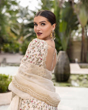 Load image into Gallery viewer, Buy New Faiza Saqlain | Zinnia Luxury Lawn 2025 !!! DESIGNER BRAND BIG SANA SAFINAZ, ASIM JOFA, MARYUM N MARIA HUGE DISCOUNT!! WEB-STORE CLEARANCE, SALE 2024 GIVEAWAYS , BOXING DAY SALE, NEW YEARS SALE 2025!! CHRISTMAS SALE, END OF YEAR SALE, LEBAASONLINE 