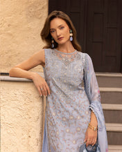 Load image into Gallery viewer, Buy New Faiza Saqlain | Zinnia Luxury Lawn 2025 !!! DESIGNER BRAND BIG SANA SAFINAZ, ASIM JOFA, MARYUM N MARIA HUGE DISCOUNT!! WEB-STORE CLEARANCE, SALE 2024 GIVEAWAYS , BOXING DAY SALE, NEW YEARS SALE 2025!! CHRISTMAS SALE, END OF YEAR SALE, LEBAASONLINE 
