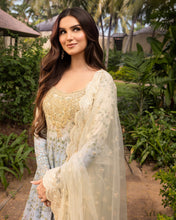 Load image into Gallery viewer, Buy New Faiza Saqlain | Zinnia Luxury Lawn 2025 !!! DESIGNER BRAND BIG SANA SAFINAZ, ASIM JOFA, MARYUM N MARIA HUGE DISCOUNT!! WEB-STORE CLEARANCE, SALE 2024 GIVEAWAYS , BOXING DAY SALE, NEW YEARS SALE 2025!! CHRISTMAS SALE, END OF YEAR SALE, LEBAASONLINE 