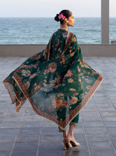 Load image into Gallery viewer, ZAINAB CHOTTANI | TAHRA LAWN &#39;25 salwar kameez UK, Embroidered Collection at our Pakistani Designer Dresses Online Boutique. Pakistani Clothes Online UK- SALE, Zainab Chottani Wedding Suits, Luxury Lawn &amp; Bridal Wear &amp; Ready Made Suits for Pakistani Party Wear UK on Discount Price on Lebaasonline.