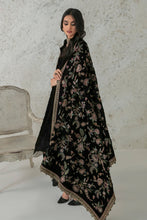 Load image into Gallery viewer, Buy BAROQUE | EMBROIDERED VELVET SHAWL 2023, Pakistani Designer Shawl with discount code and sale price. Shop Pakistani Clothes Online UK- BAROQUE Chiffon for Wedding, Luxury Lawn 2023 Embroidered Chiffon, Velvet Suits, Winter dresses &amp; Bridal Wear &amp; Ready Made Suits for Pakistani Party Wear UK and USA at LebaasOnline.