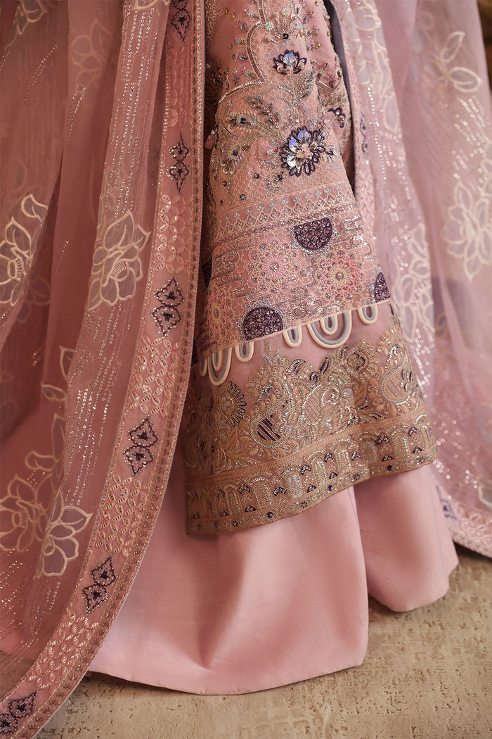 Nureh | Jhoomro Luxury Formals '24 |  NL-69 RANIA - LebaasOnline 