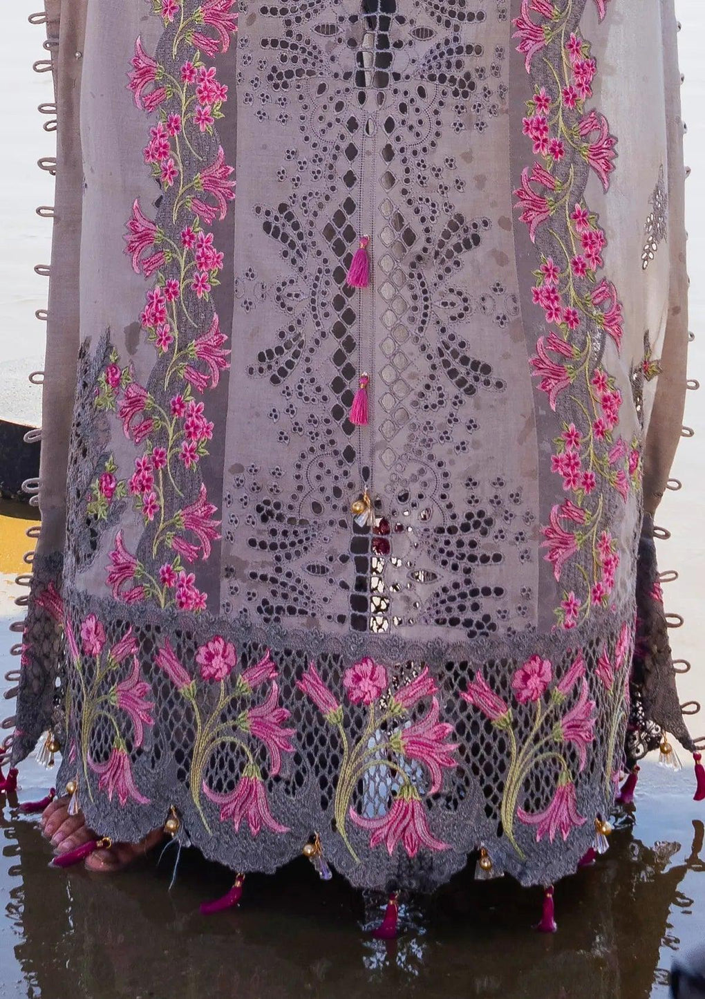 ELAF | HAI KUCH" FESTIVE LAWN 2024 | EHK-04 Alyaanah - LebaasOnline 