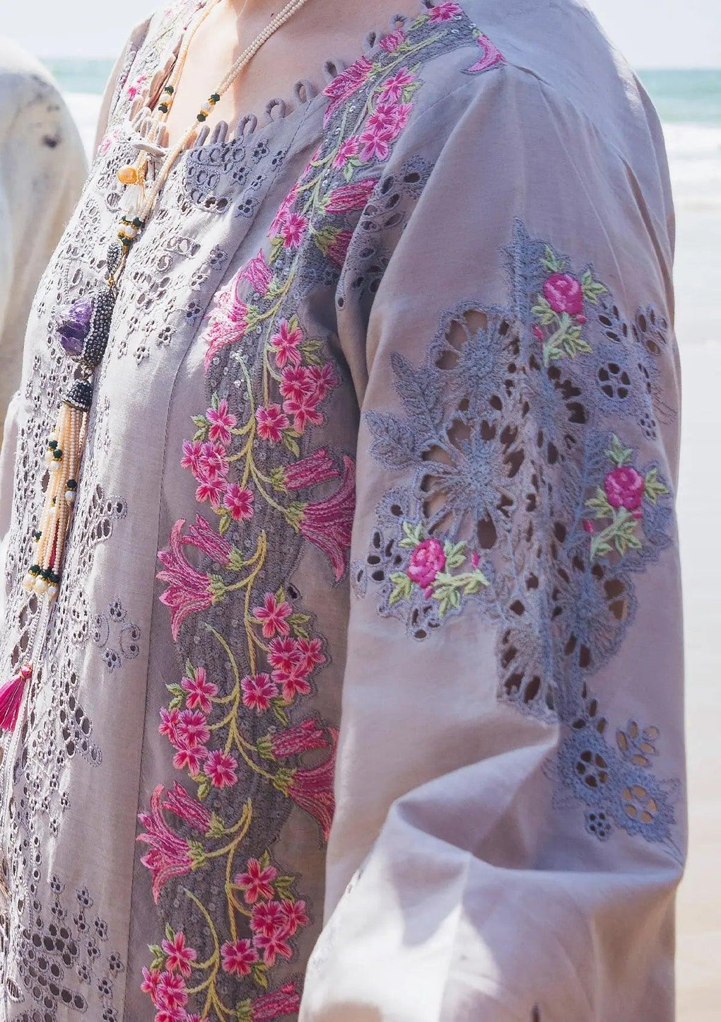 ELAF | HAI KUCH" FESTIVE LAWN 2024 | EHK-04 Alyaanah - LebaasOnline 