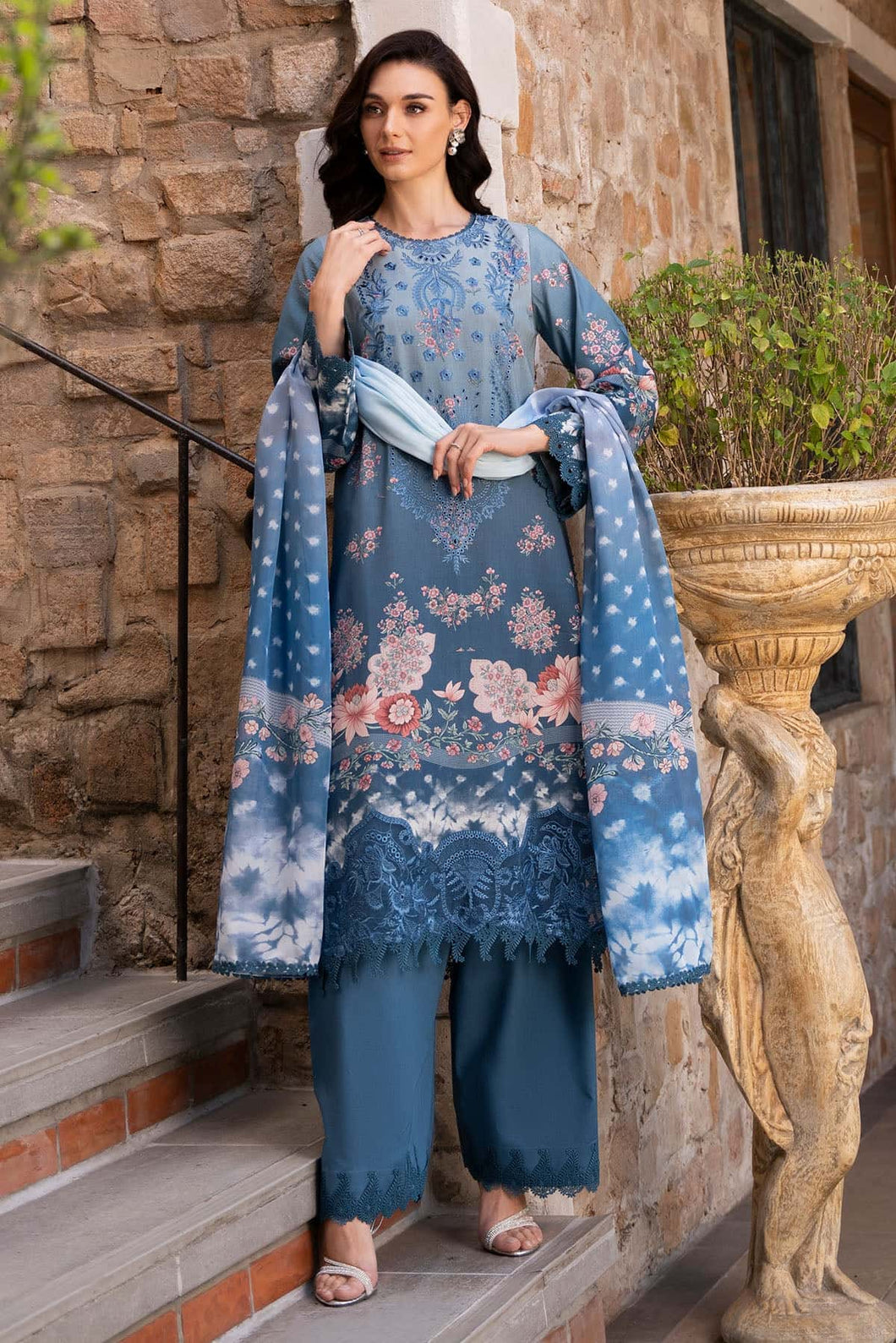 Buy Afrozeh | Damask the holiday edit'25  exclusive collection of Afrozeh | Meharbano WEDDING COLLECTION 2025 from our website. We have various PAKISTANI DRESSES ONLINE IN UK,Afrozeh . Get your unstitched or customized PAKISATNI BOUTIQUE IN UK, USA, FRACE , QATAR, DUBAI from Lebaasonline @SALE