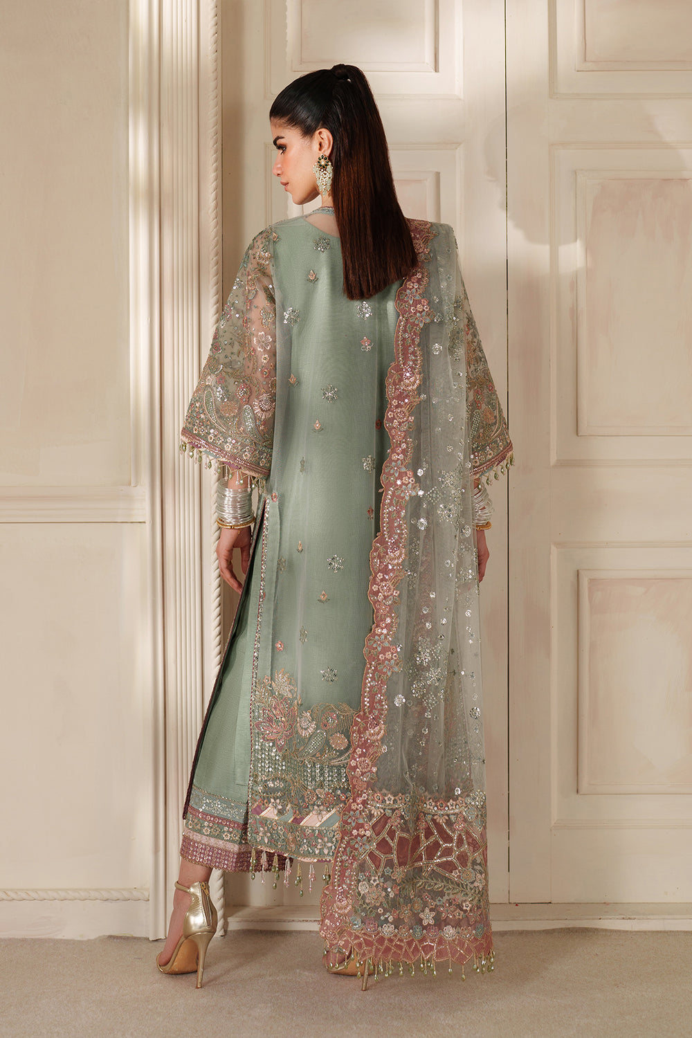 Buy Baroque Chantelle 2025 Chiffon from Lebaasonline Pakistani Clothes Stockist in UK @ best price- SALE ! Shop Baroque Chantelle ‘25, Baroque PK Summer Suits, Pakistani Clothes Online UK for Wedding, Party & Bridal Wear. Indian & Pakistani Summer Dresses by BAROQUE in the UK & USA at LebaasOnline.