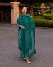 Load image into Gallery viewer, Buy New Faiza Saqlain | Zinnia Luxury Lawn 2025 !!! DESIGNER BRAND BIG SANA SAFINAZ, ASIM JOFA, MARYUM N MARIA HUGE DISCOUNT!! WEB-STORE CLEARANCE, SALE 2024 GIVEAWAYS , BOXING DAY SALE, NEW YEARS SALE 2025!! CHRISTMAS SALE, END OF YEAR SALE, LEBAASONLINE 