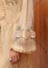 Load image into Gallery viewer, Shop the latest Luxury Lawn collection of Maria B Lawn 2025 Clothes Unstitched/ready 3 Piece Suits for Winter 2025 and also for Spring/Summer. Available for customisation at LebaasOnline. Maria B&#39;s latest lawn, digital print attire and MBROIDERED Pakistani Suits for Women in the UK, USA 