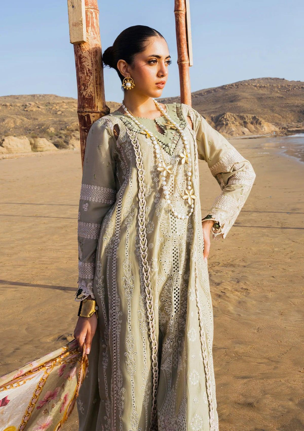 ELAF | HAI KUCH" FESTIVE LAWN 2024 | EHK-08 Pur Shokh - LebaasOnline 