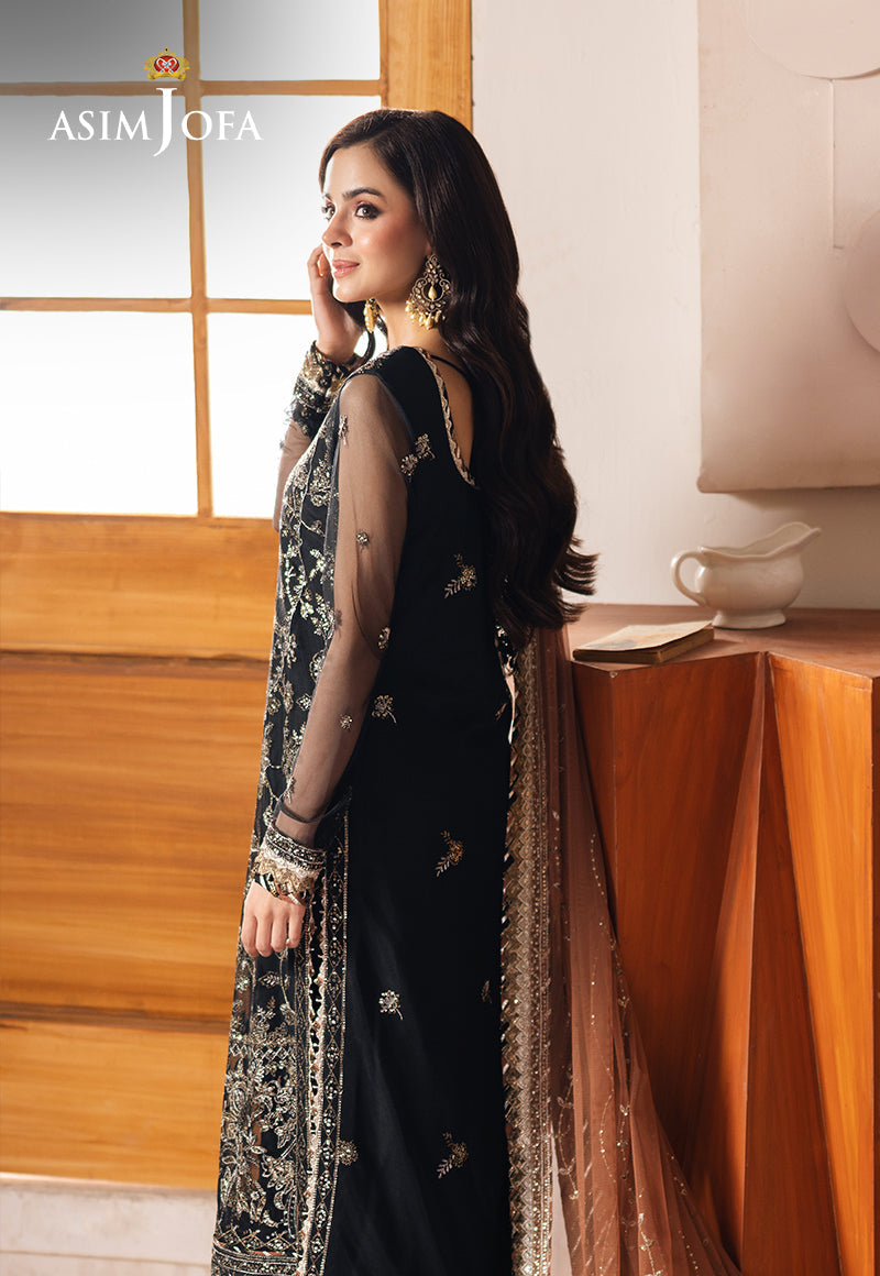 Buy ASIM JOFA | Heeriye  Collection this New collection of ASIM JOFA WEDDING LAWN COLLECTION 2025 from our website. We have various PAKISTANI DRESSES ONLINE IN UK, ASIM JOFA CHIFFON COLLECTION. Get your unstitched or customized PAKISATNI BOUTIQUE IN UK, USA, UAE, FRACE , QATAR, DUBAI from Lebaasonline @ sale