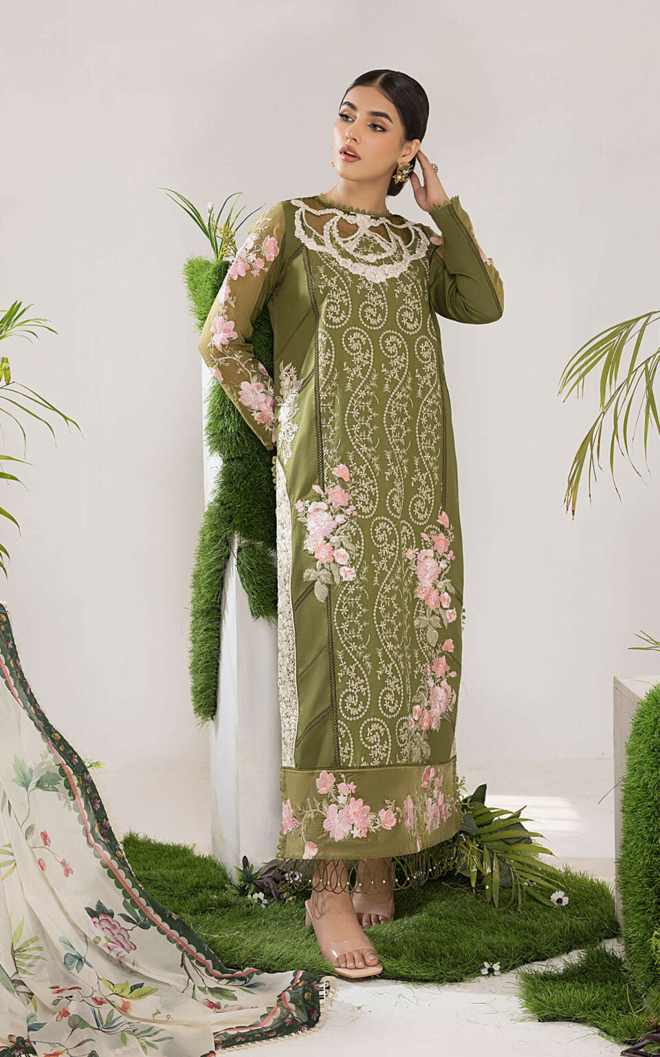 Buy ASIFA & NABEEL | ALEYNA SUMMER VOL.2 INDIAN PAKISTANI DESIGNER DRESSES & READY TO WEAR PAKISTANI CLOTHES. Buy ASIFA & NABEEL Collection of Summer Lawn, Original Pakistani Designer Clothing, Unstitched & Stitched suits for women. Next Day Delivery in the UK. Express shipping to USA, France, Germany & Australia.