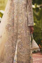 Load image into Gallery viewer, Buy Soraya PK | Lumene Festive Edit&#39;25 WEDDING COLLECTION 2025 from our website. We have various PAKISTANI DRESSES ONLINE IN UK, Soraya PK. Get your unstitched or customized PAKISATNI DRESSES IN UK, USA, FRACE , QATAR, DUBAI from Lebaasonline @SALE